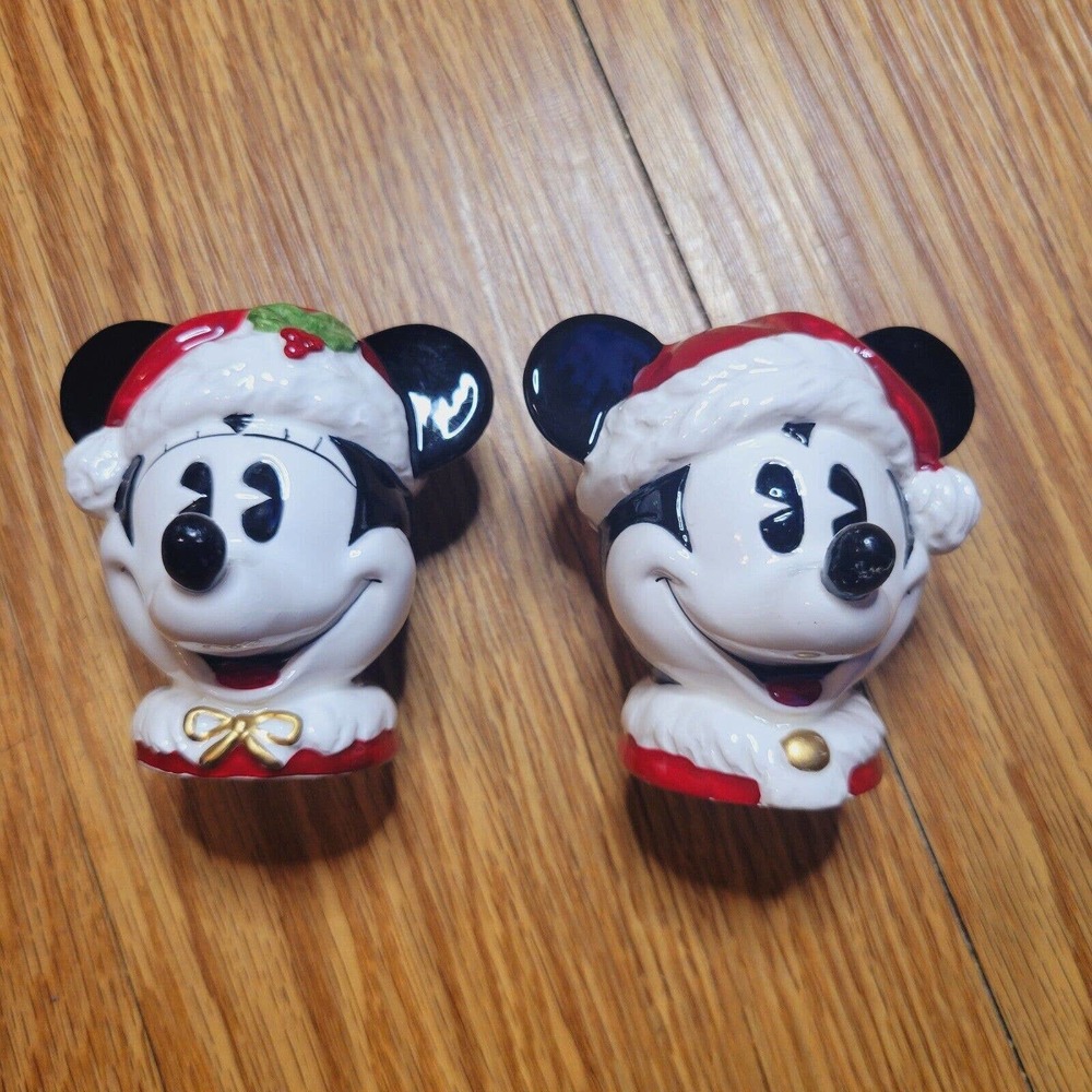 Disney Enesco Christmas Mickey and Minnie Salt & Pepper Shakers Collectible